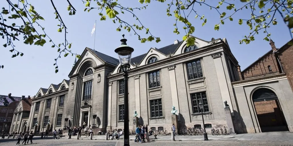 Københavns Universitet tager stort skridt: Stopper investeringer i disse fonde