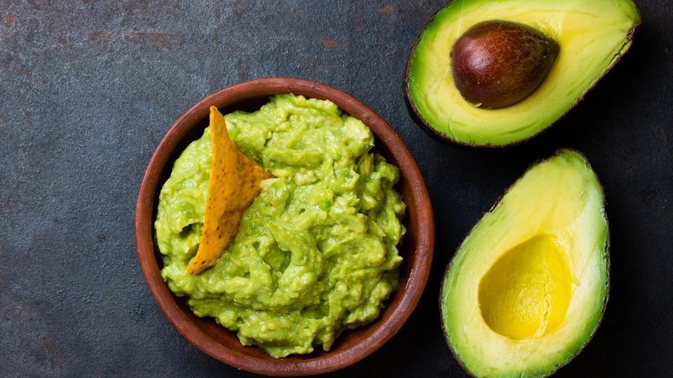 Lisas mor gjorde det ved en fejl: Nu gør Lisa det altid og holder guacamolen grøn længe