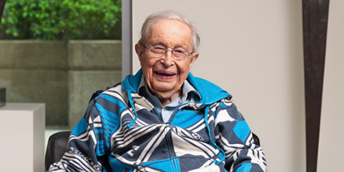 101-årig tidligere læge arbejde indtil han var 85 år: Nu har han delt sine 3 hemmeligheder til et langt liv