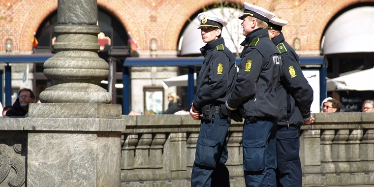 Tiltale: Bombeangreb i Danmark kan koste svenskere livstid