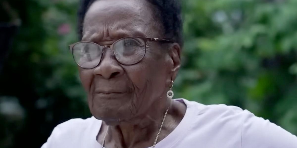 ‘Verdens ældste person’ hævder, at to fødevarer har hjulpet hende med at blive 123 år gammel