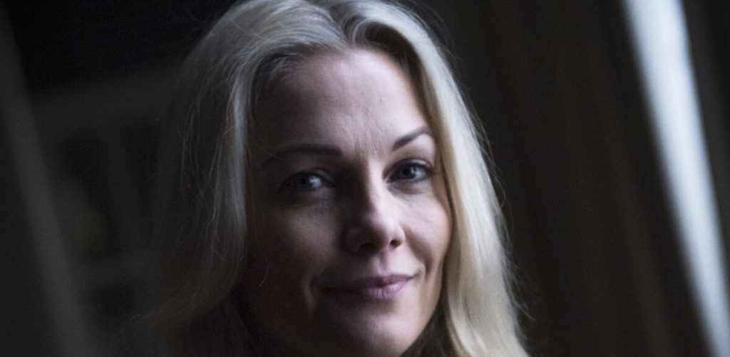 Trist nyt for Caroline Flemming og kæresten ‘Dr. Kølle’: Firmaet er gået konkurs