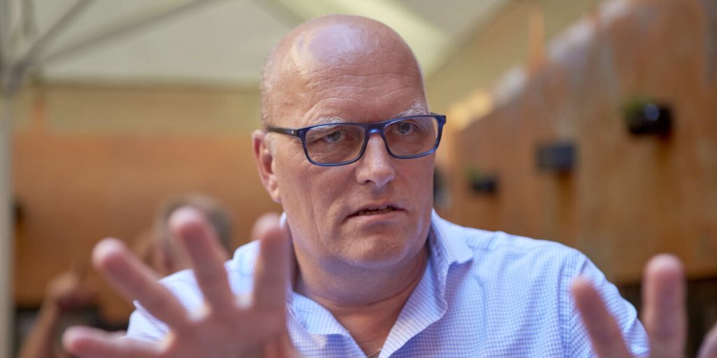 Bjarne Riis om Jonas Vingegaards Tour de France-chance: Én ting bliver afgørende