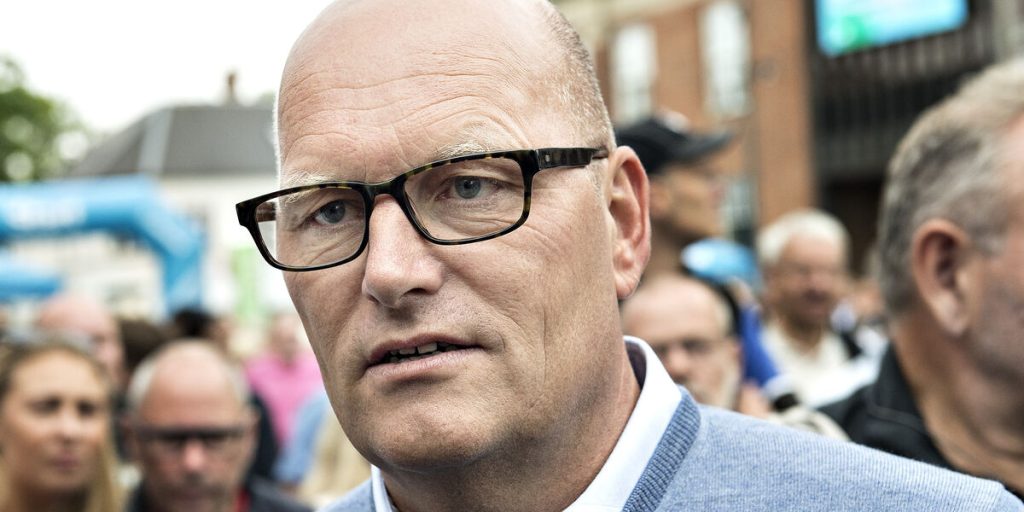 Bjarne Riis med hård kritik mod Jonas Vingegaards hold: “Det synes jeg er ringe”