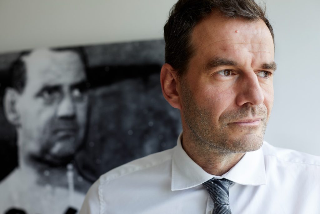 Jesper Buch har hovedrollen i helt ny film: Sådan har du aldrig set ham før