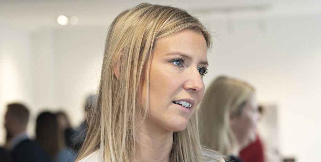 Carla Mikkelborg er stadig i sorg over brud: Særligt ét spørgsmål sætter gang i gråden