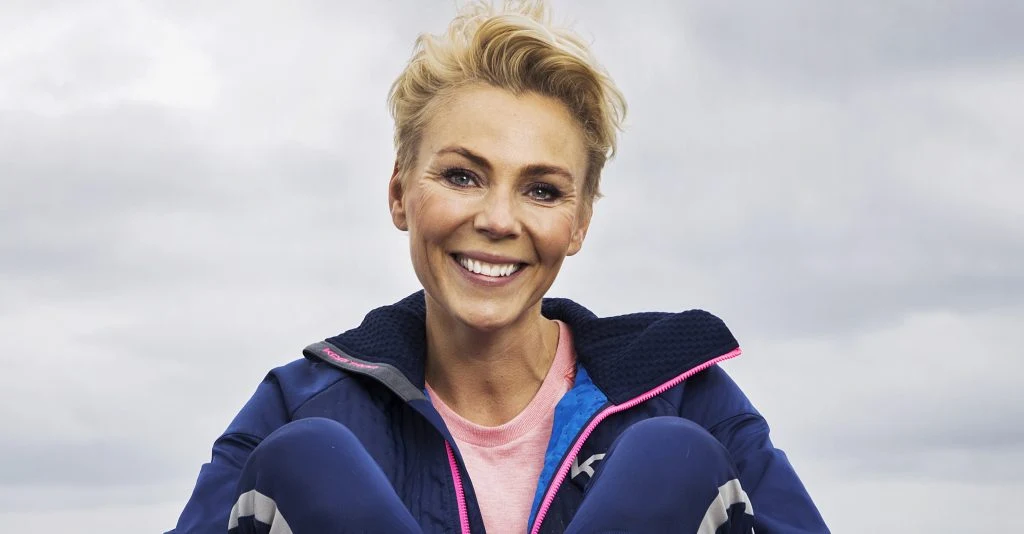 Lene Beier bryder tavsheden: Nu deler hun nyt fra alpehotellet