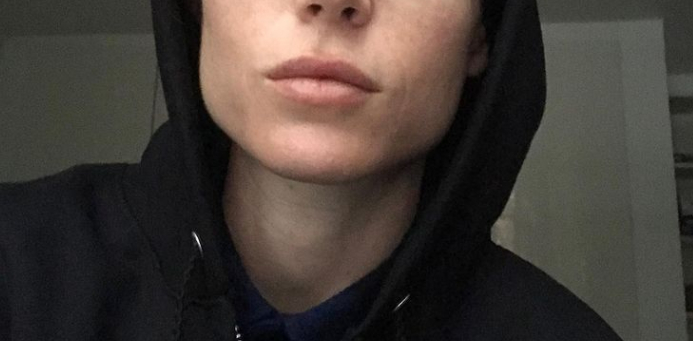 Fans jubler: Verdensstjerne deler første selfie efter kønsskifte