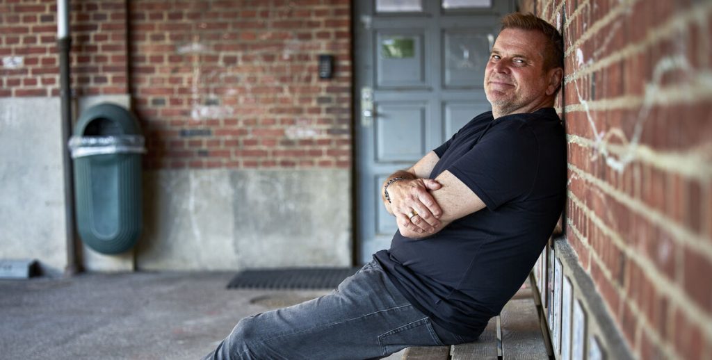 Uden manus og forberedelser: Hans Pilgaard er vært i nyt TV 2-program