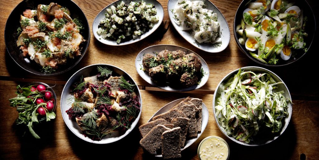 Fødevarestyrelsen udsender advarsel om påskefrokosten