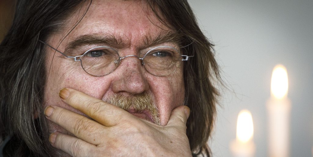 Johnny Madsen afslører vildt regnskab: Så mange millioner tjener han