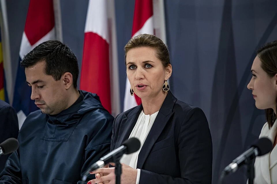Rygter om USA i Grønland vækker vrede: Nu reagerer Mette Frederiksen