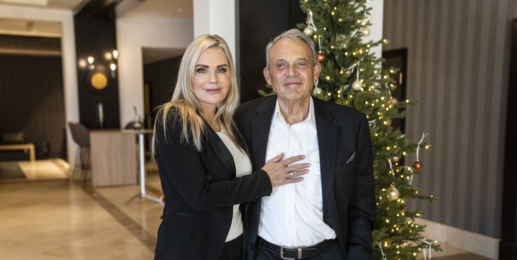 Janni Ree: “Jeg bekræfter, at jeg har bedt Karsten om skilsmisse.”