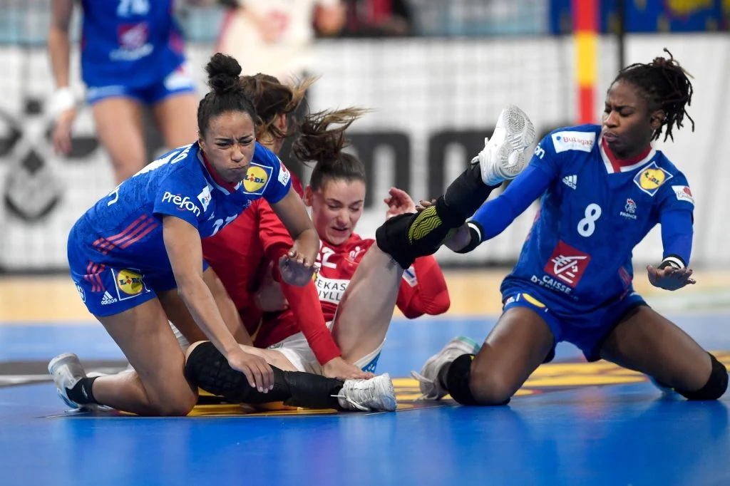 Trist nyt kort før semifinale brag: Fem spillere ramt af sygdom