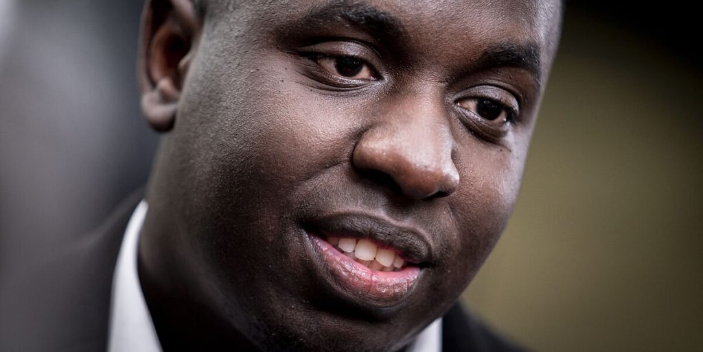 Melvin Kakooza kunne ikke holde masken, da han blev stillet dette spørgsmål: Så gav han mystisk svar