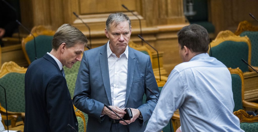 Endnu et folketingsmedlem melder sig ud af DF og overvejer nu Støjbergs nystiftede parti
