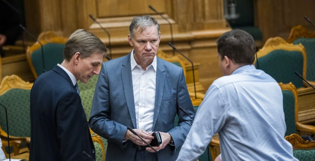 Endnu et folketingsmedlem melder sig ud af DF og overvejer nu Støjbergs nystiftede parti