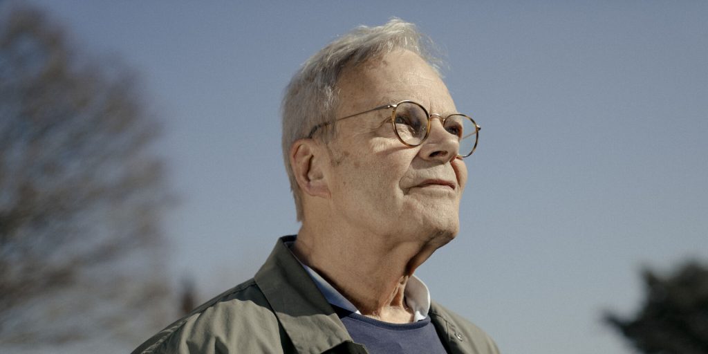 Jarl Friis-Mikkelsen er 72 med hjemmeboende børn: “Skal jeg give et godt råd, så skal man vente”