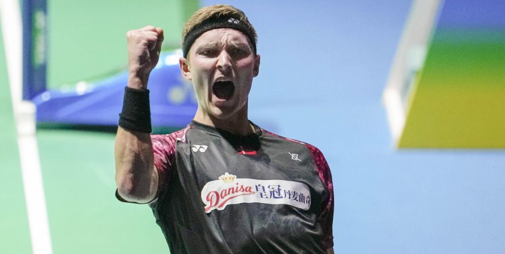Viktor Axelsen kommer godt fra start med overlegen sejr ved Malaysia Masters