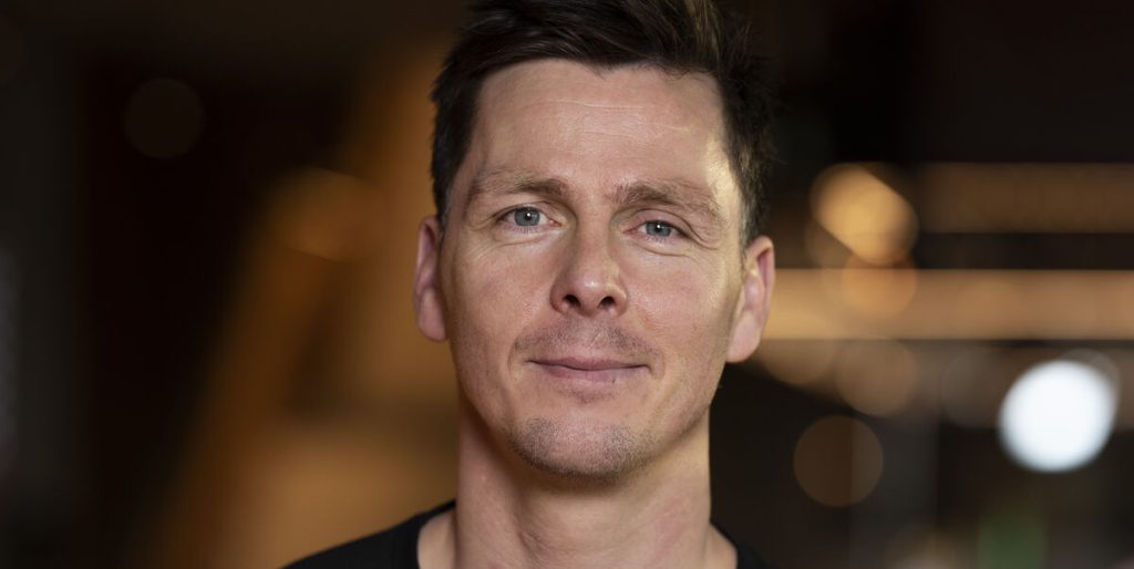 Hans Lindberg deler trist meddelelse: Er i stor sorg