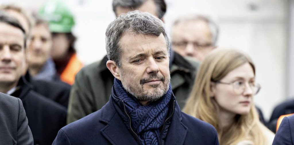 Bekræfter: Kronprins Frederik får hjælp i den pressede situation