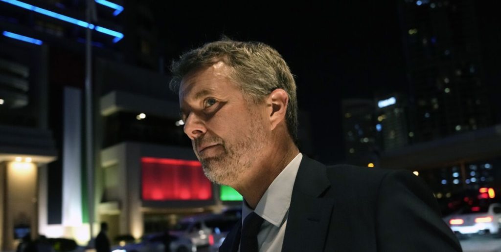 Bør kongehuset svare på kronprins Frederik-skandalen? Læs danskernes mening