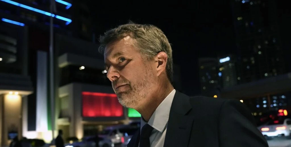 Bør kongehuset svare på kronprins Frederik-skandalen? Læs danskernes mening