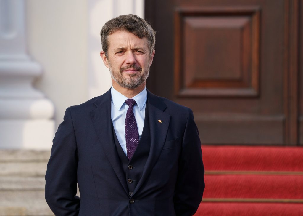 Kronprins Frederiks spanske veninde udtaler sig: Knust