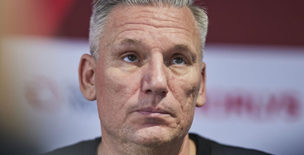 Nikolaj Jacobsens opslag om kvindelandsholdet blev taget op på pressemøde