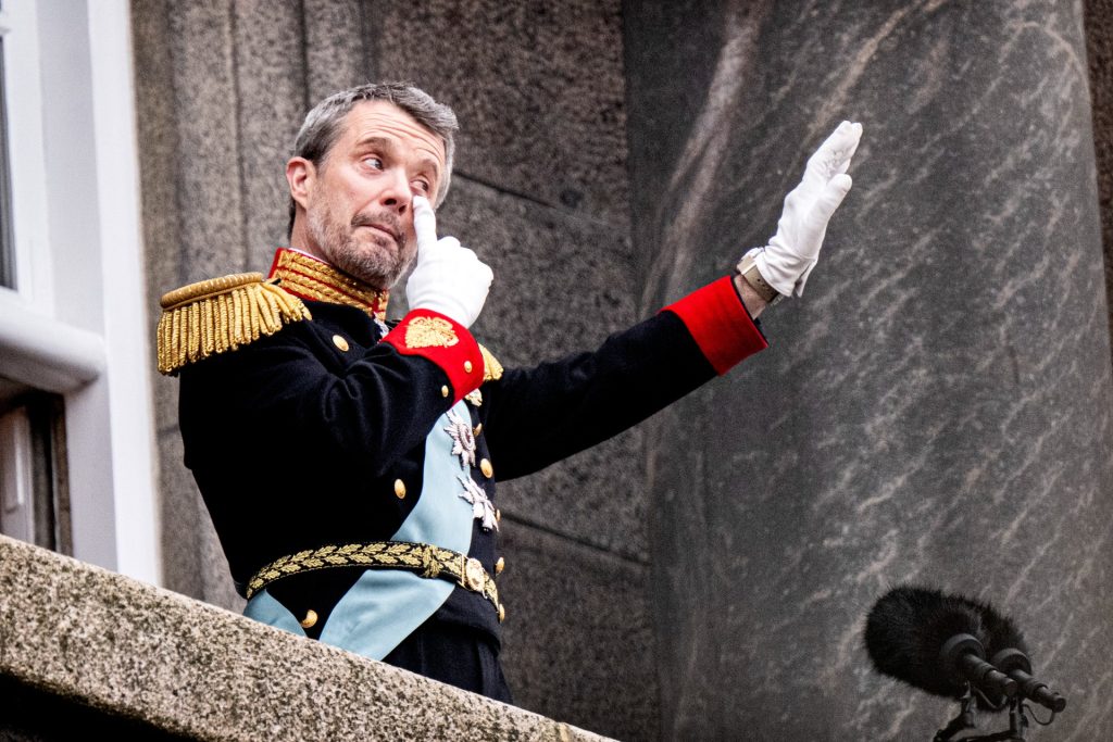 Kong Frederik sendte helt særlig hilsen med denne genstand ved tronskifteceremonien