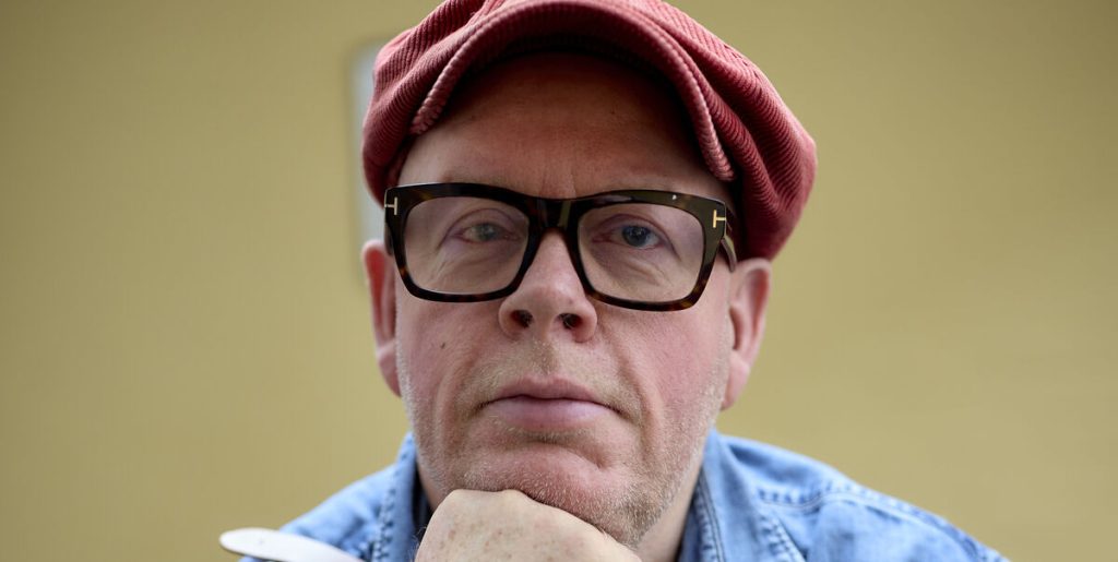 Kendiskokken Claus Holm bryder sammen for åben skærm: “Jeg vil bare sige…”