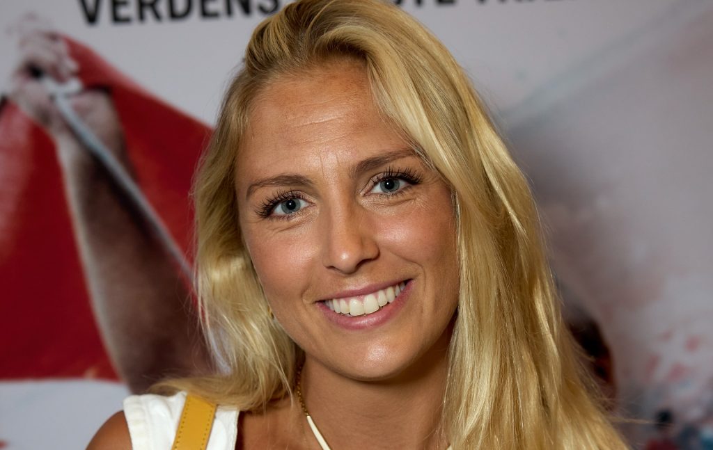 Josefine Høgh blev stoppet af en fremmed mand: Det han viste hende, glemmer hun aldrig