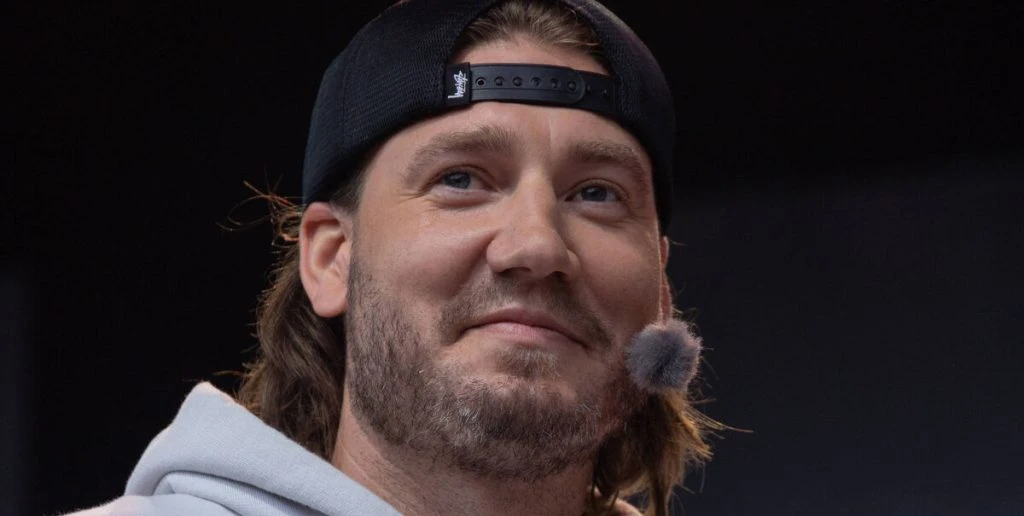 Billede af Nicklas Bendtner stjæler overskrifter: Her er han HELT nøgen