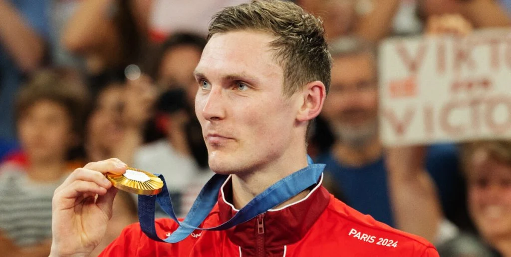 Kort efter OL-triumf: Viktor Axelsen deler trist meddelelse