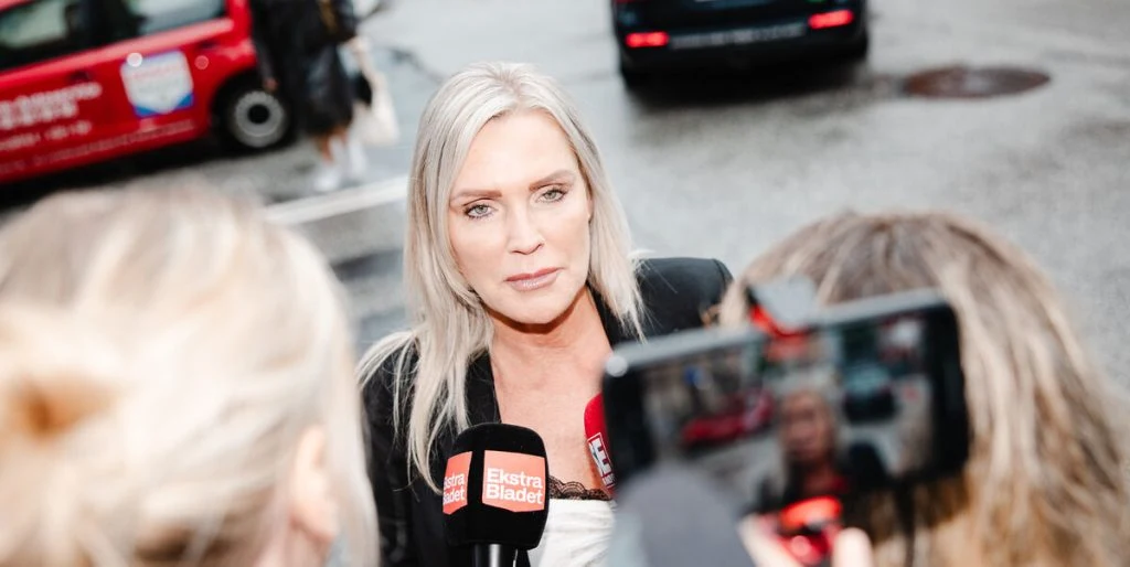 Nu bryder Janni Ree tavsheden: “Mange har spurgt…”
