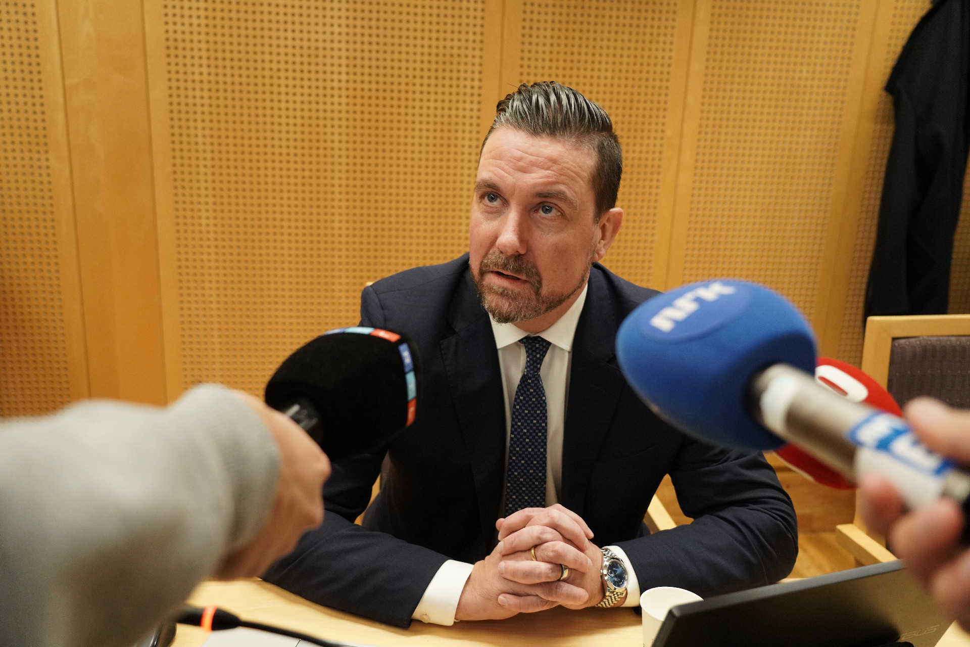 Inden fremmøde i retten: Anklaget for at slette beviser