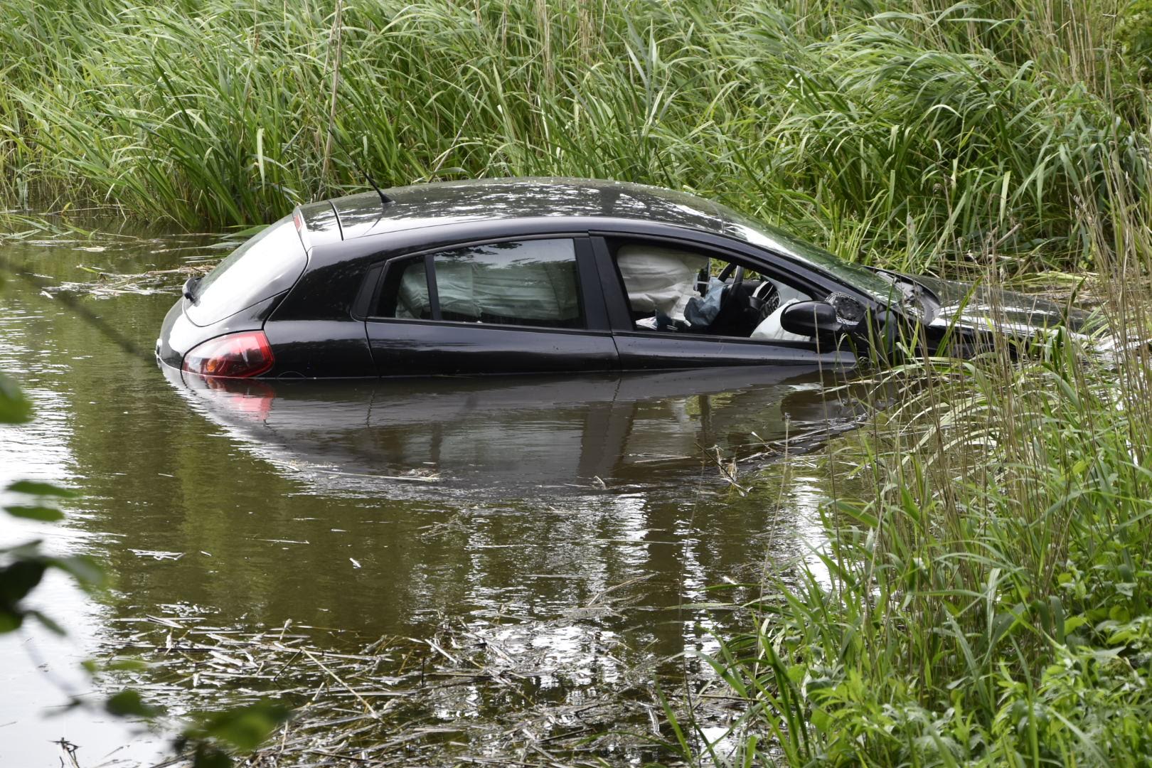 Voldsomt uheld: Endte i søen