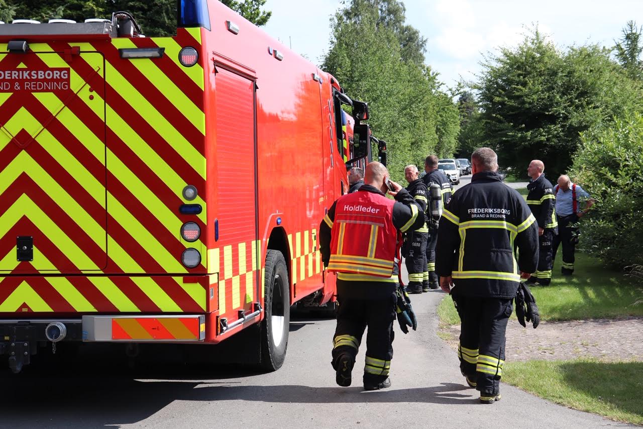Fanget i brændende hus –  Reddet af røgdykkere