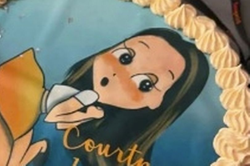 Fejrer bizar begivenhed: Nu går kage verden rundt