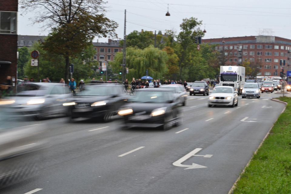 Chefkonsulent i FDM forklarer, hvordan benzin- og dieselbilejere kan spare 12.500 kroner om året