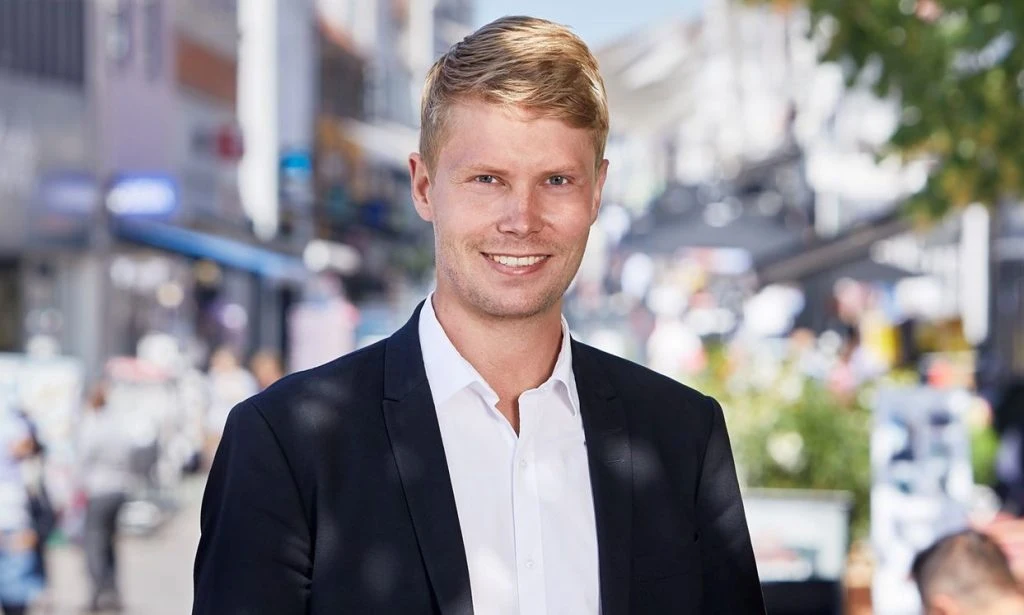 Venstrekandidat Christoffer Aagaard Melson: ”Det er for svært at være iværksætter”
