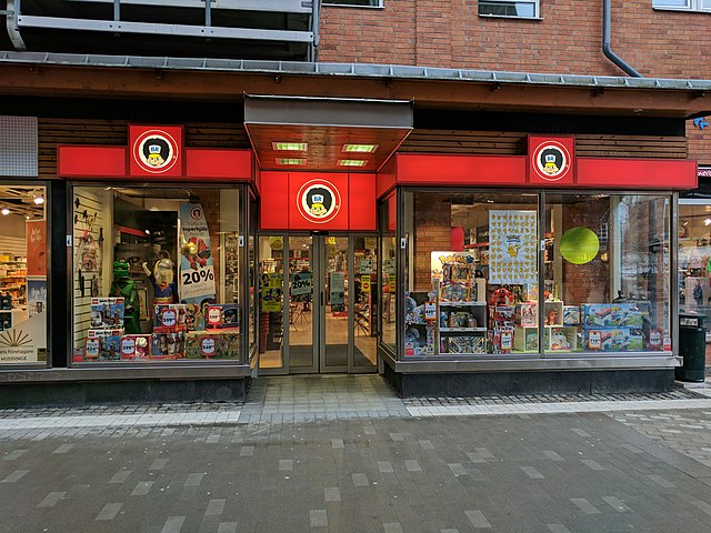 Julekalender til 599 kroner i BR Legetøjs butikker kan nu købes til 99 kroner i denne butik