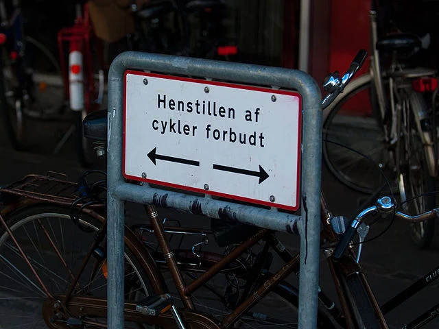 Det sker på søndag d.21: Derfor skal alle cykler fjernes fra gaden