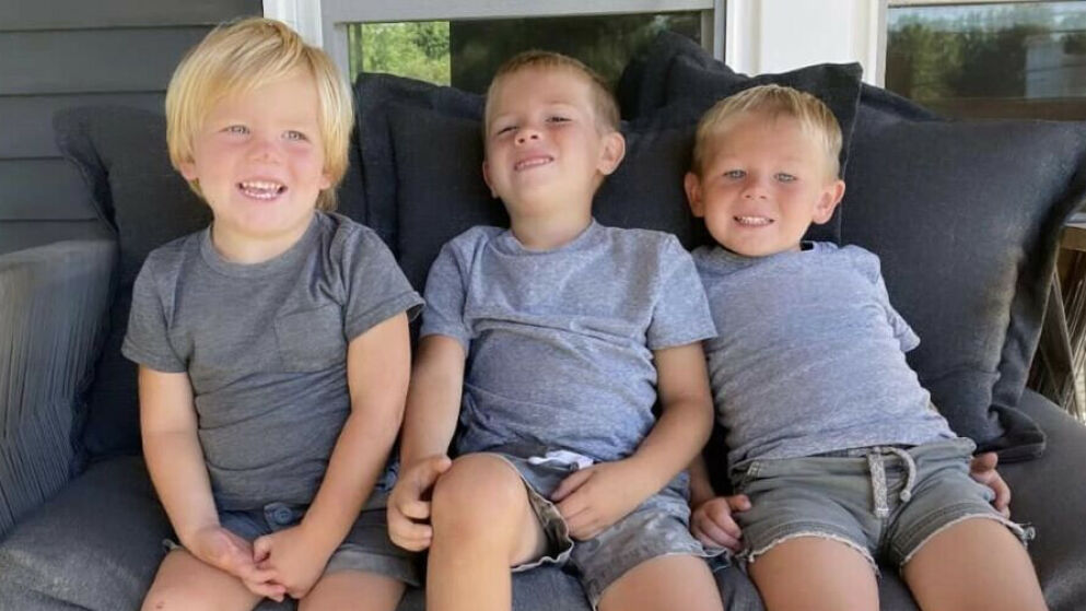 Far skal i retten i grusom sag: Skød sine tre små sønner foran deres mor og søster