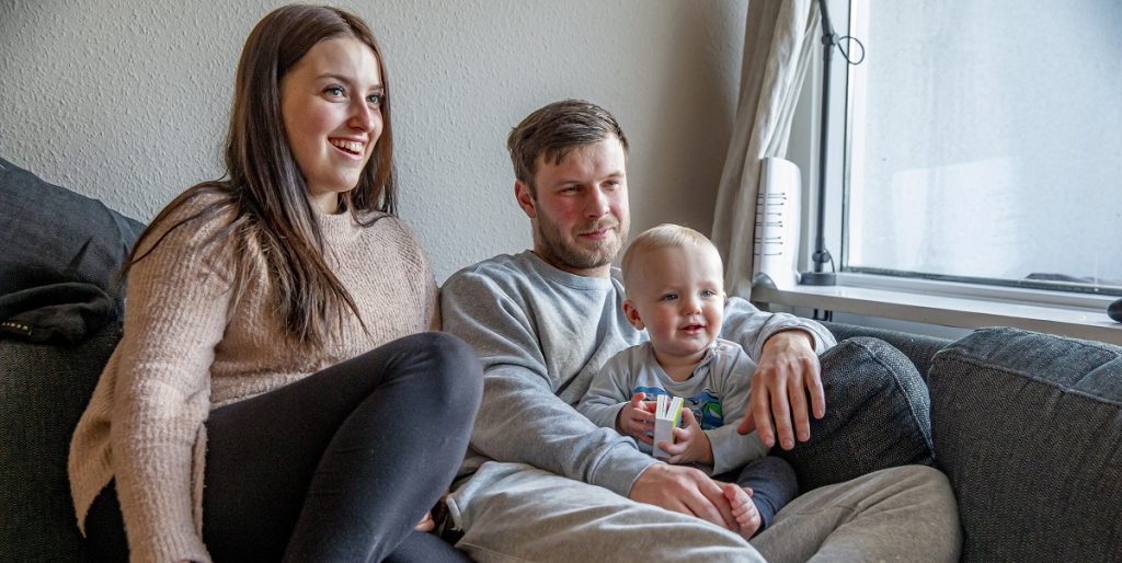 “Årgang 20” par i problemer: Får aflastningsfamilie