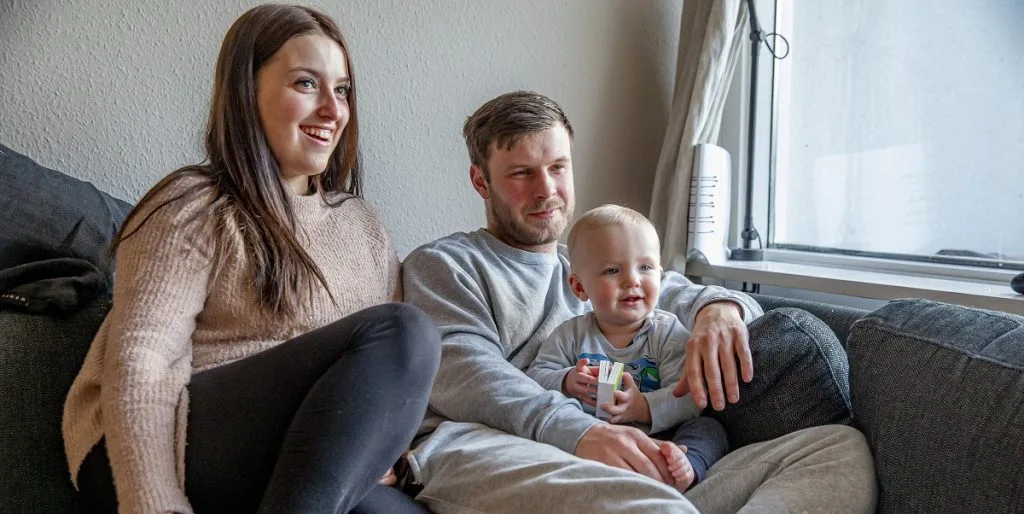 “Årgang 20” par i problemer: Får aflastningsfamilie