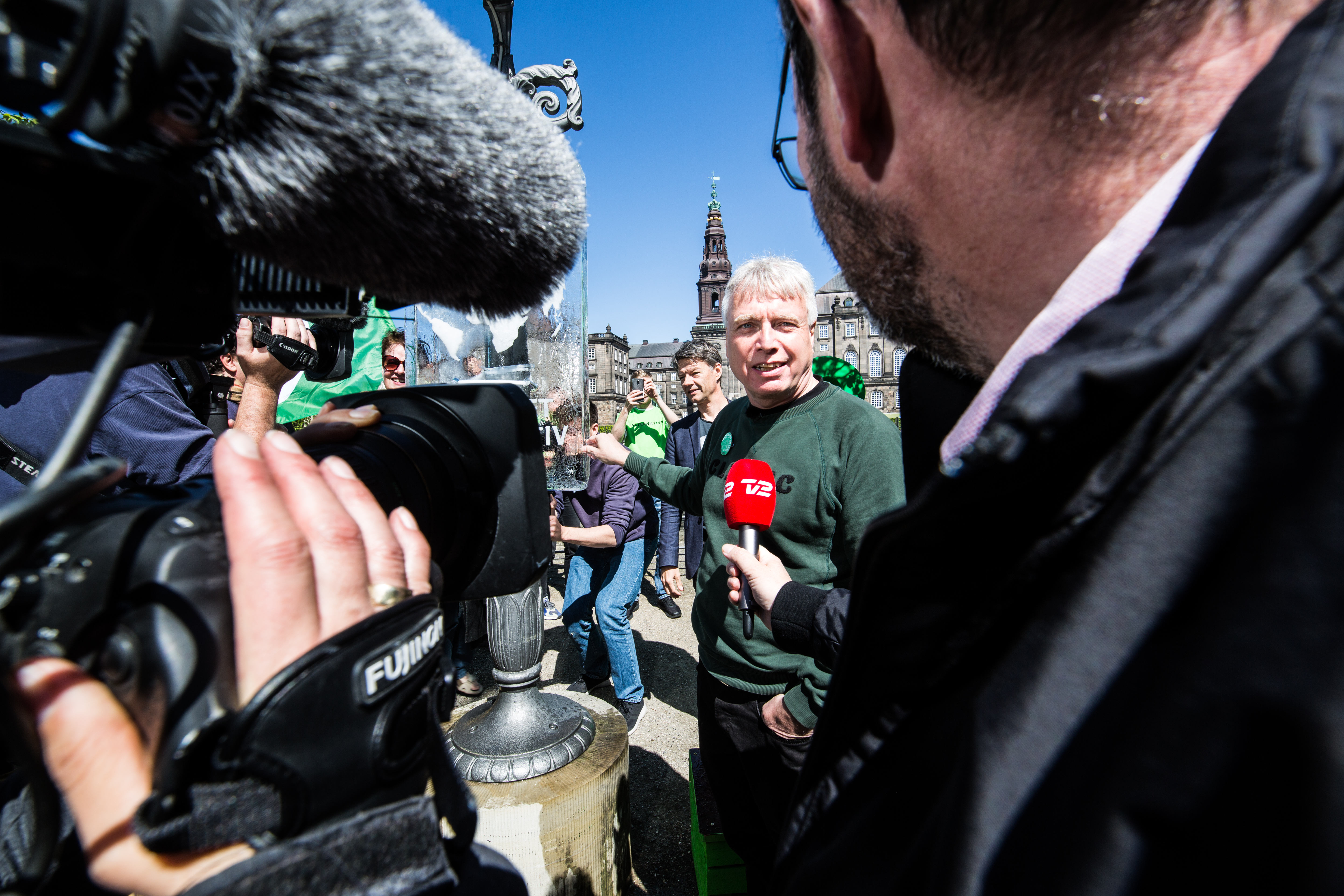 Flere topfolk vinker farvel til Alternativet