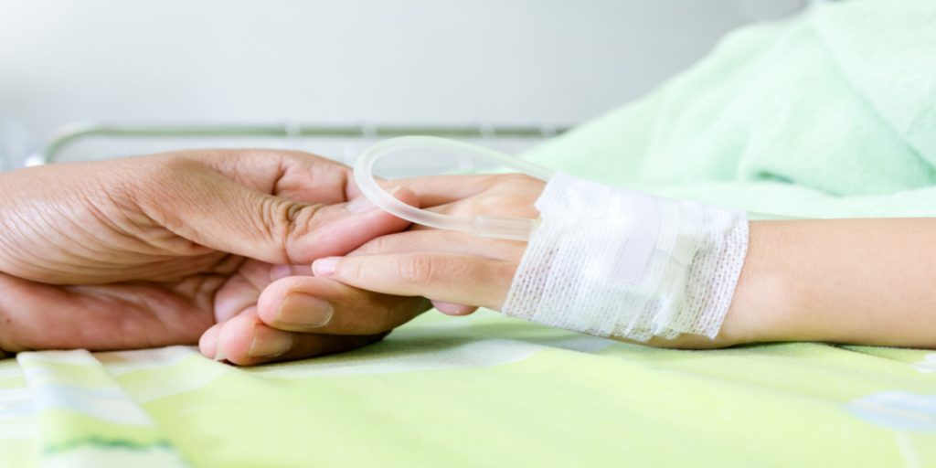 Mor troede, at hendes 5-årige havde fået hedeslag – men kort efter fik hun den nedslående melding