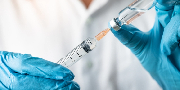Anderledes tilbud: Bliv vaccineret og få en joint som belønning