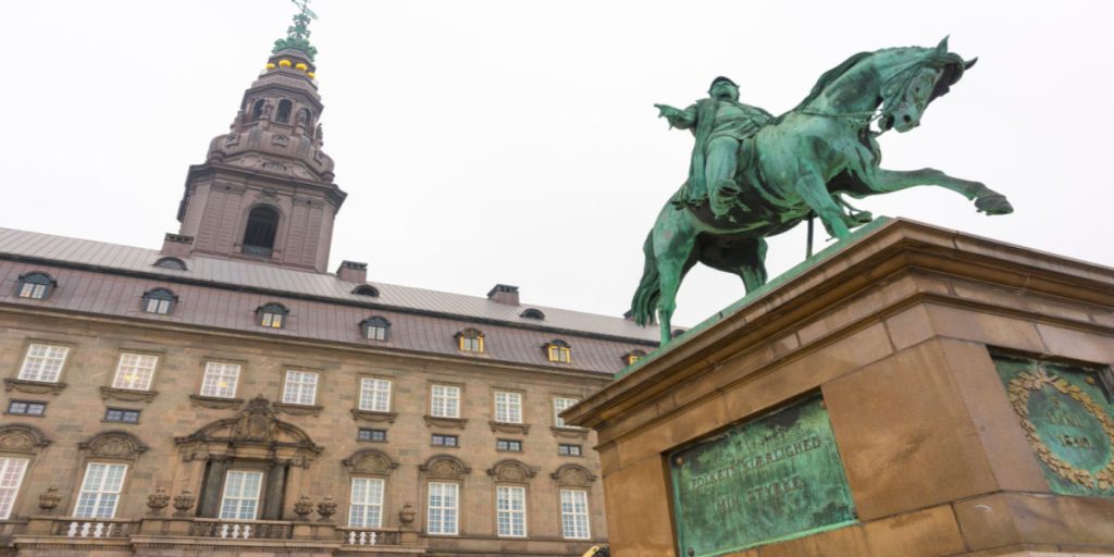 Kulturministeriet får bøde på knap 20 millioner kroner: Tørrer regningen af på skatteyderne
